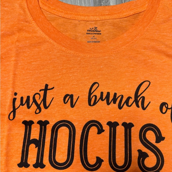 It’s just a bunch of hocus pocus orange black Halloween graphic tee - Picture 4 of 4